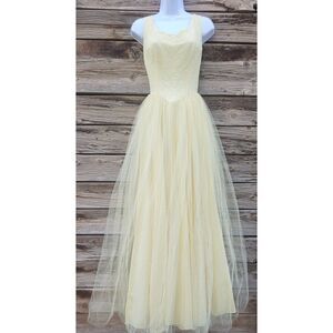 Vintage 1950s / 60s Yellow Lace Gown with Tulle Skirt